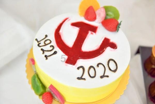 奋楫2024·公告|威尔逊-马纳法正式加盟上海申花足球俱乐部